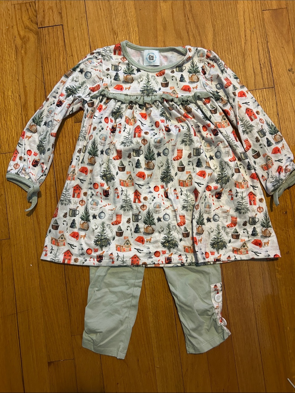 Down by the Creek Boutique Holiday Forest Print Tunic & Leggings Set - Sz. 4T